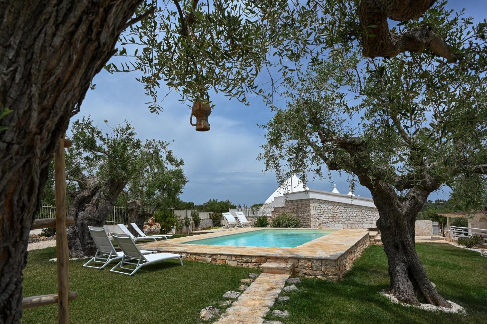 Trulli Lisanna - Exclusive Private Pool And Rooms Up To 10 People Antonelli Zewnętrze zdjęcie